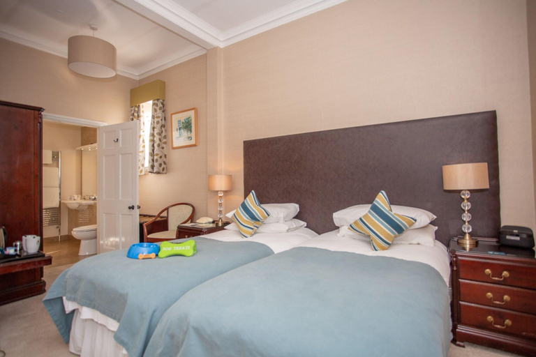 Bedroom 4, Sea Marge Hotel, Norfolk