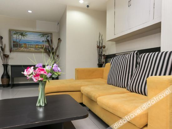 Others 2, Eight Inn, Khlong Toey