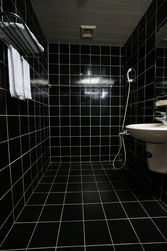 Bathroom 4, Rich Zone Hotel, Taipei City