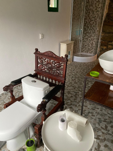 Bathroom 3, Casa Verde, Livadia