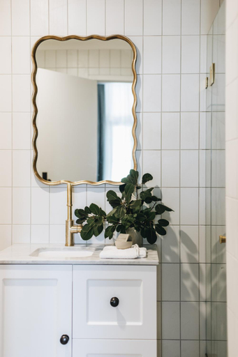 Bathroom 4, Mittagong Hotel, Wingecarribee