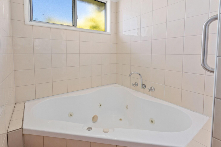 Bathroom, Swansea Motor Inn, Glamorgan-Spring Bay