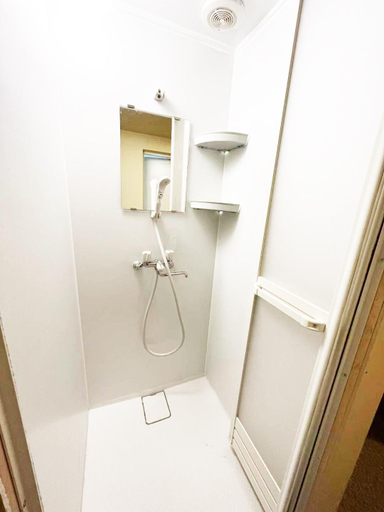 Bathroom 7