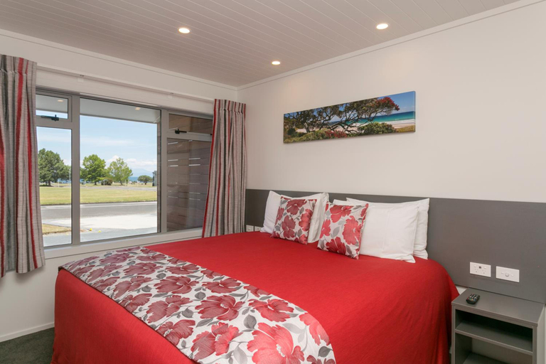 Bedroom 3, Birchlands Motel, Taupo