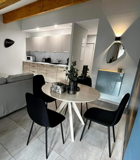 Dining Room 10