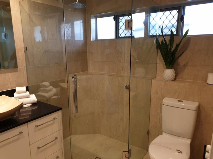 Bathroom 3, Maroochy Sands, Maroochy - Maroochydore