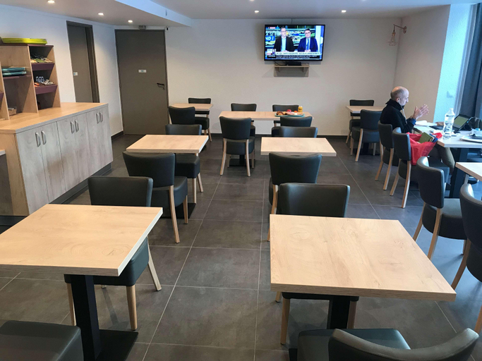Food & Drinks 4, Kyriad Direct Lille Est Stade Pierre Mauroy, Nord