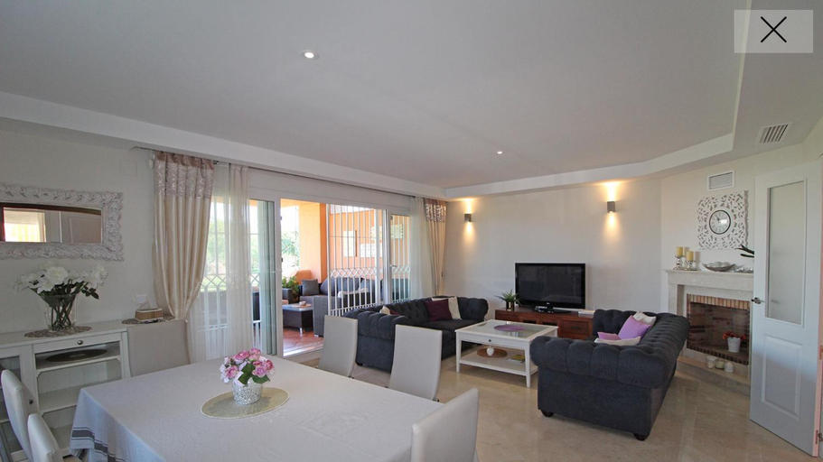 Facilities 5, Marbella Deluxe Rooms in Royal Cabopino Townhouse, Málaga
