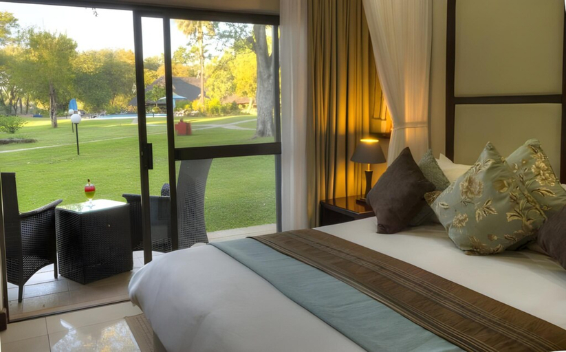 A'Zambezi River Lodge - Tap to explore photos