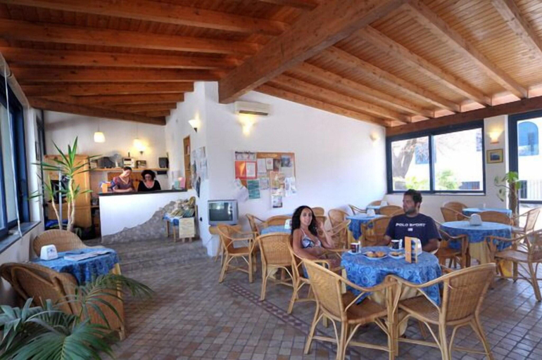 Food & Drinks 5, Hotel Aura, Messina