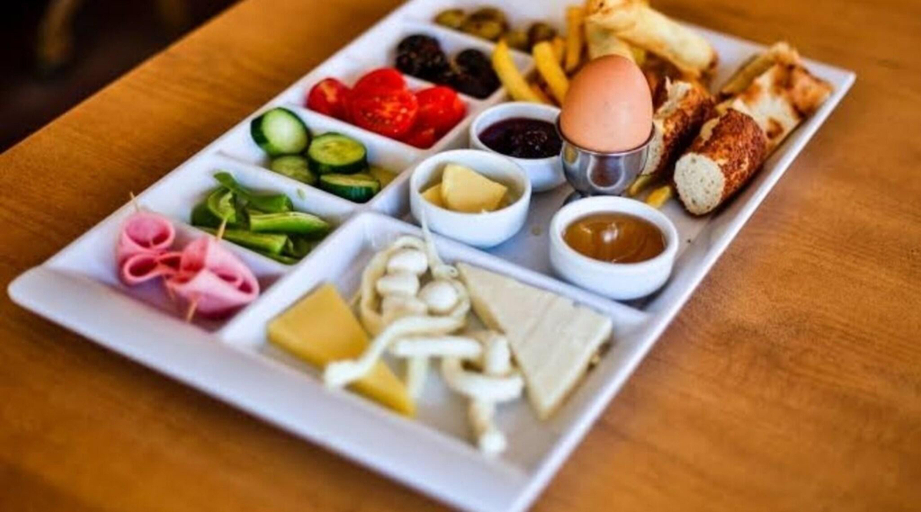 Food & Drinks 5, Grand Zentrum Hotel, Beyoğlu