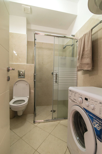 Bathroom 3, Sea View Apartments MonteBook