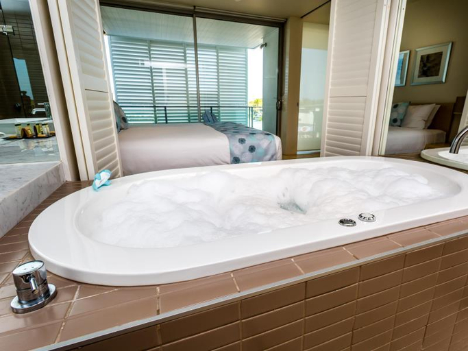 Bathroom, The Plantation Resort, Cooloola (excl. Gympie)