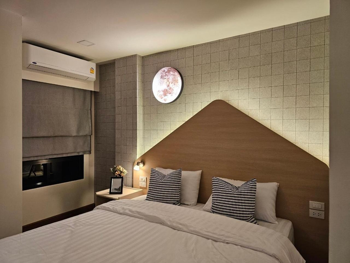 Bedroom 8