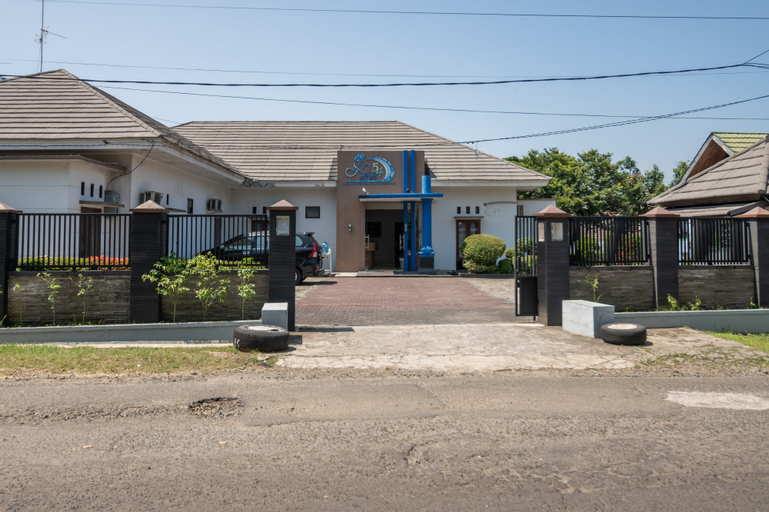 Exterior & Views 3, RedDoorz near Pantai Panjang Bengkulu 2, Bengkulu