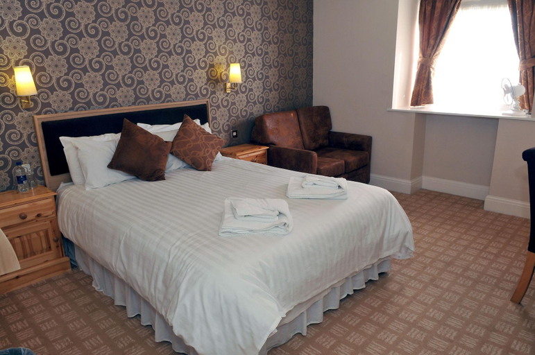 Bedroom 2, Olde House by Marstons Inns, Derbyshire