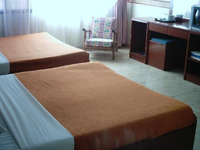 Bedroom 4, OYO 91052 Hotel Kenangan, Kuala Terengganu