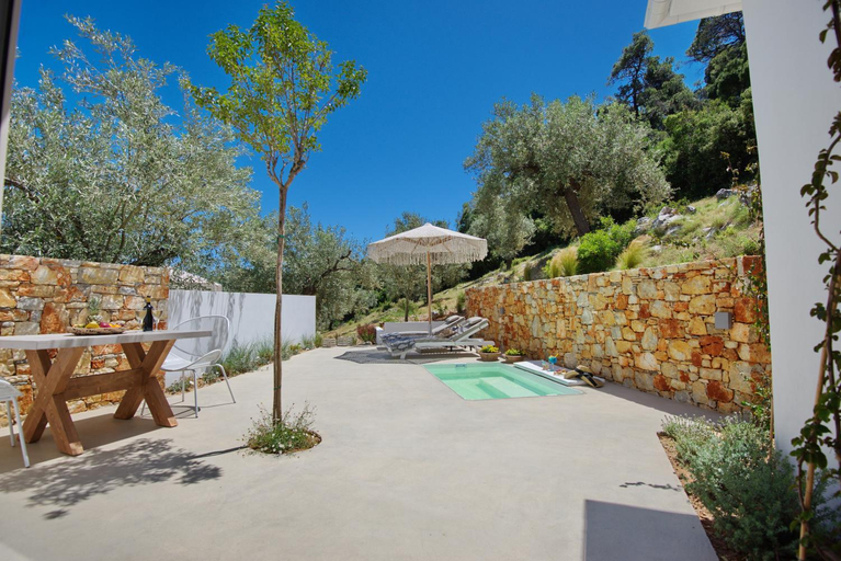 Others 3, Eleon Suites new, Thessaly