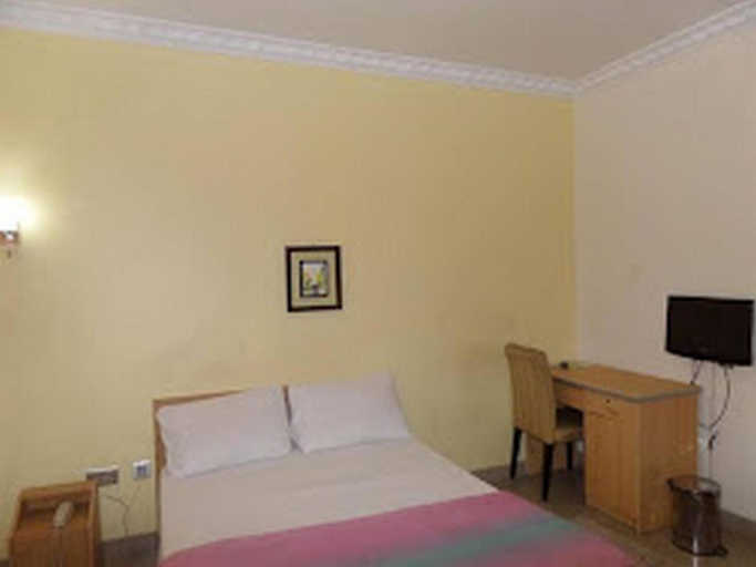 Bedroom 2, Springhills by Kings Suites, Kosofe