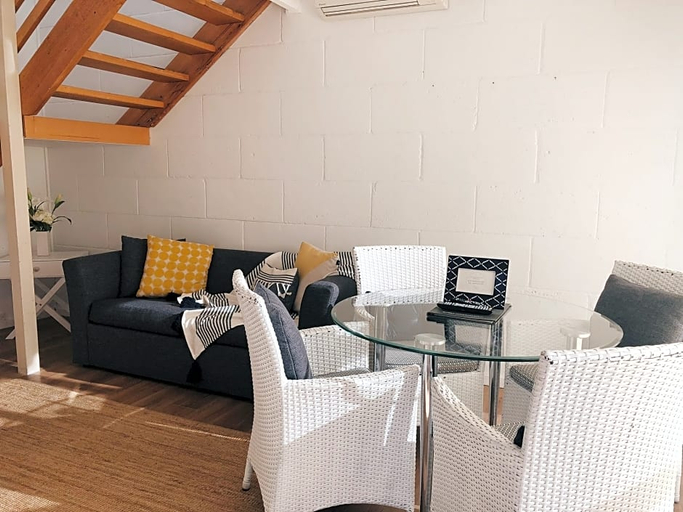 Port O Call Motel, Corangamite - South