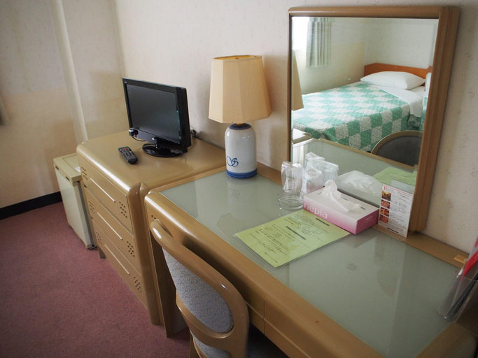 Bedroom 3, Okinawa Hotel Continental, Naha