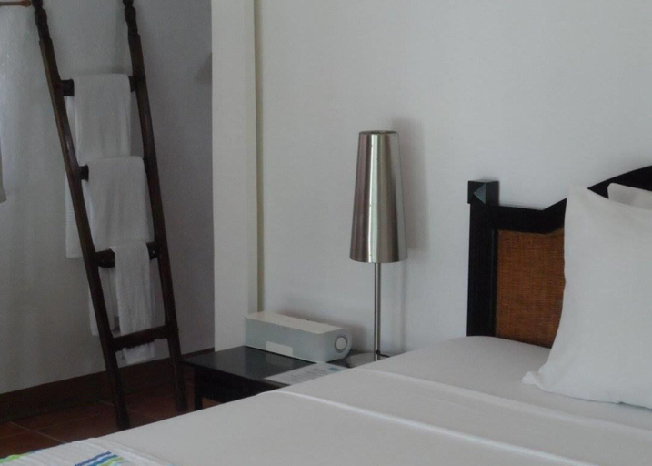 Bedroom 3, Blue Waves Beach House, Malay