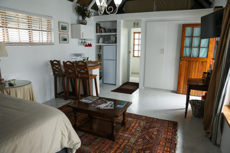 Others 5, Milkwood Way, Cacadu