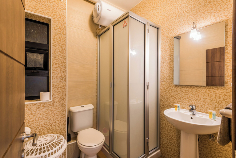 Bathroom, Seashells Apartment with sea view terrace with romantic sunsets, Saint Paul's Bay