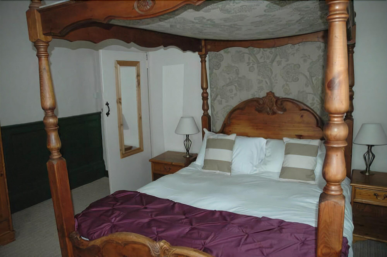 Bedroom 3, The White Hart Hotel, Hertfordshire