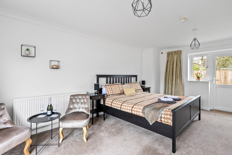 Others 5, Number 6 - Lytton Tree Lodge, Reydon, Southwold, Suffolk