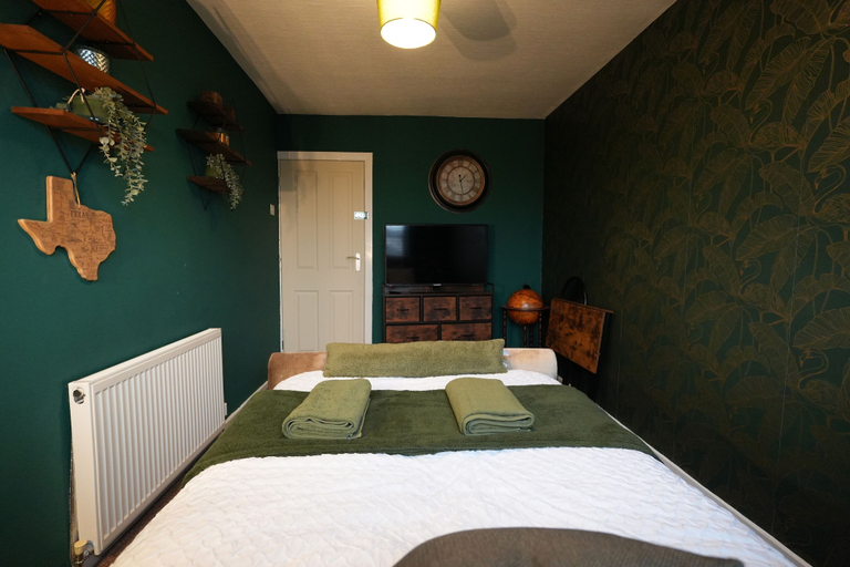 Bedroom 2, Detached Homestay With Private Rooms, Lancashire
