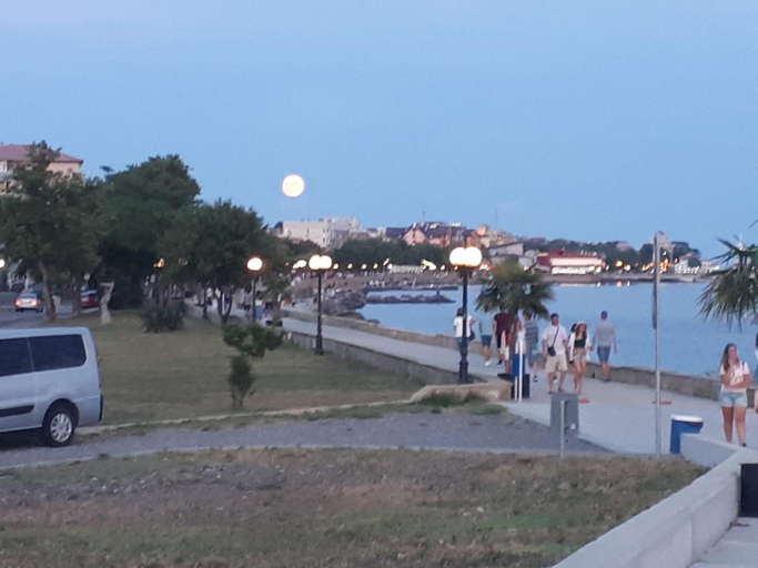 Others 2, Стаи за гости WEST, Pomorie