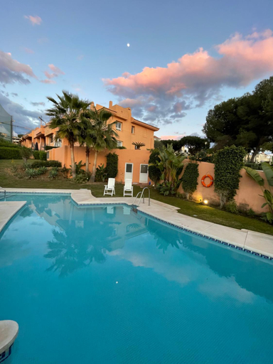 Exterior view 4, Marbella Deluxe Rooms in Royal Cabopino Townhouse, Málaga