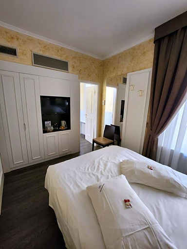 Bedroom 4, Hotel Millennium, Locarno