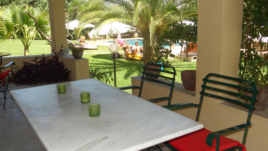 Food & Drinks 3, Isabella Country, Ionian Islands