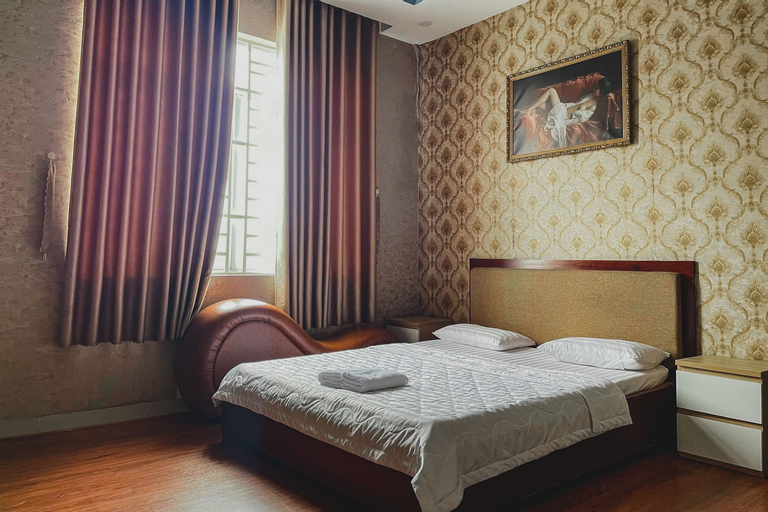 Bedroom 8