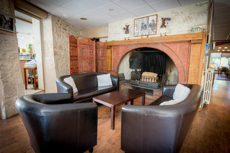 Public Area, Logis Hotel les Voyageurs, Lot-et-Garonne