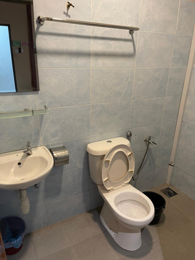 Bathroom 7