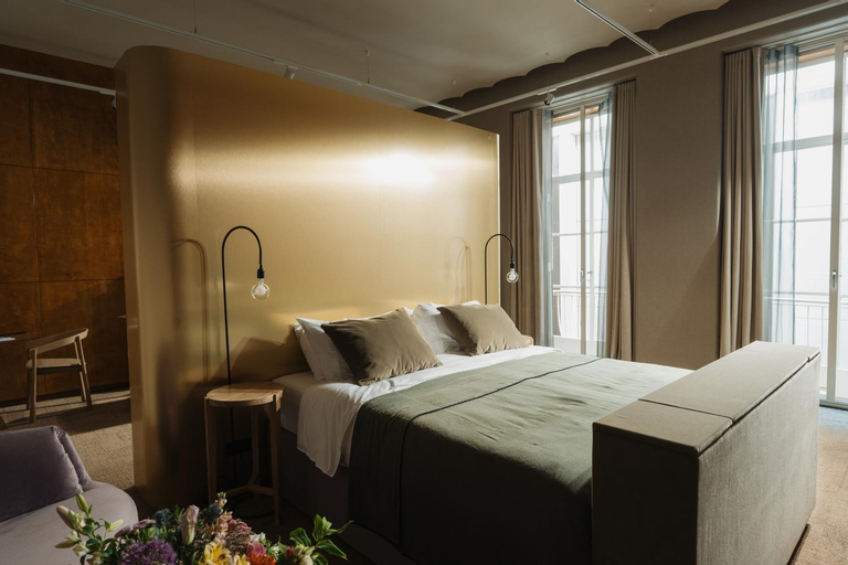 Bedroom 25