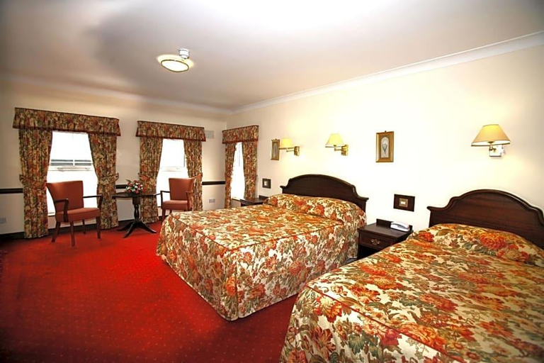 Bedroom 2, Dorrian's Imperial