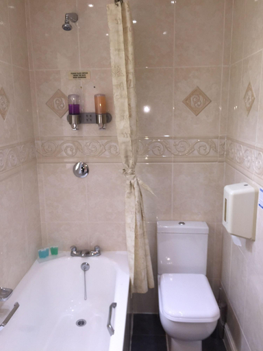 Bathroom 5, Kadimah, London