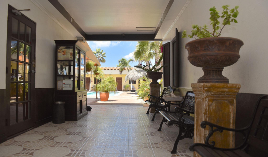Public Area 4, Arubiana Inn