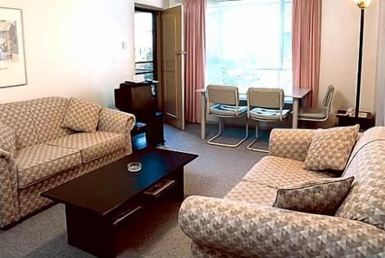 Bedroom 2, Clayton Monash Motor Inn & Serviced Apartments, Melbourne