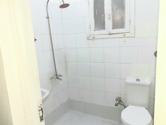 Bathroom 4, Four Seasons Hostel, Al-Ghurdaqah