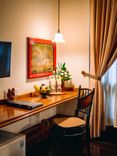 Dining Room 6