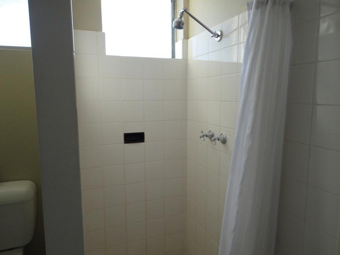 Bathroom 3, Hastings Valley Motel, Port Macquarie-Hastings - Pt A