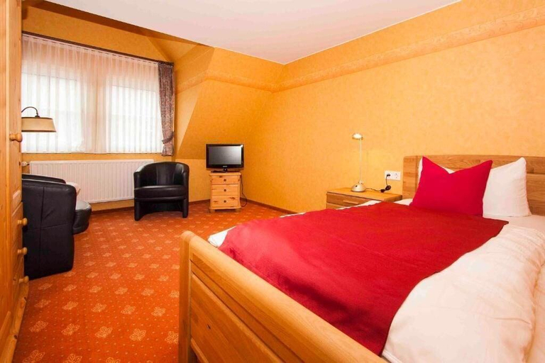 Bedroom 3, Schneider Landgasthof, Hochsauerlandkreis