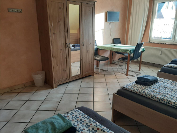 Others 5, Haus Roseneck-Pension Am Stadtrand, Paderborn