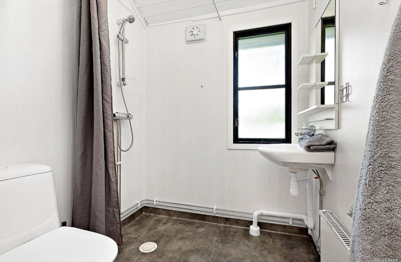 Bathroom 5, First Camp Luleå, Luleå