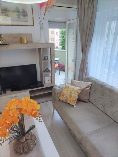 Facilities 2, City Lux Apartments